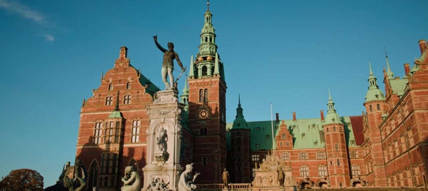 Hillerød Schlossstadt und Einkaufszentrum VisitNordseeland